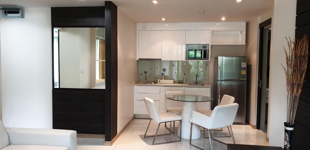 The Baycliff Residences Patong Exterior photo